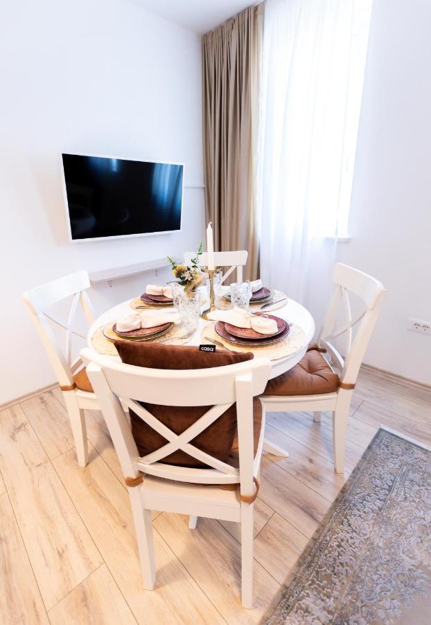 Apartments Mediteraneo เวอร์ซาร์ ภายนอก รูปภาพ